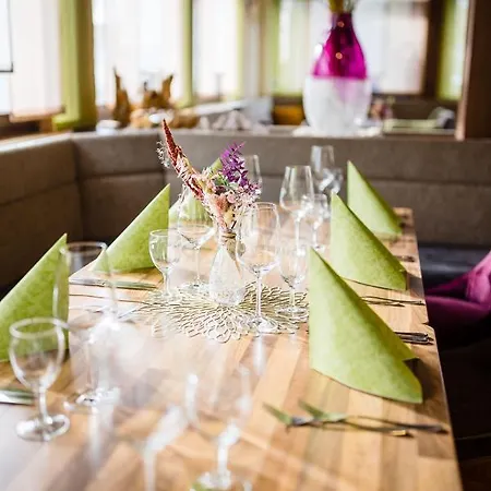 Kueffner 3* Pfedelbach